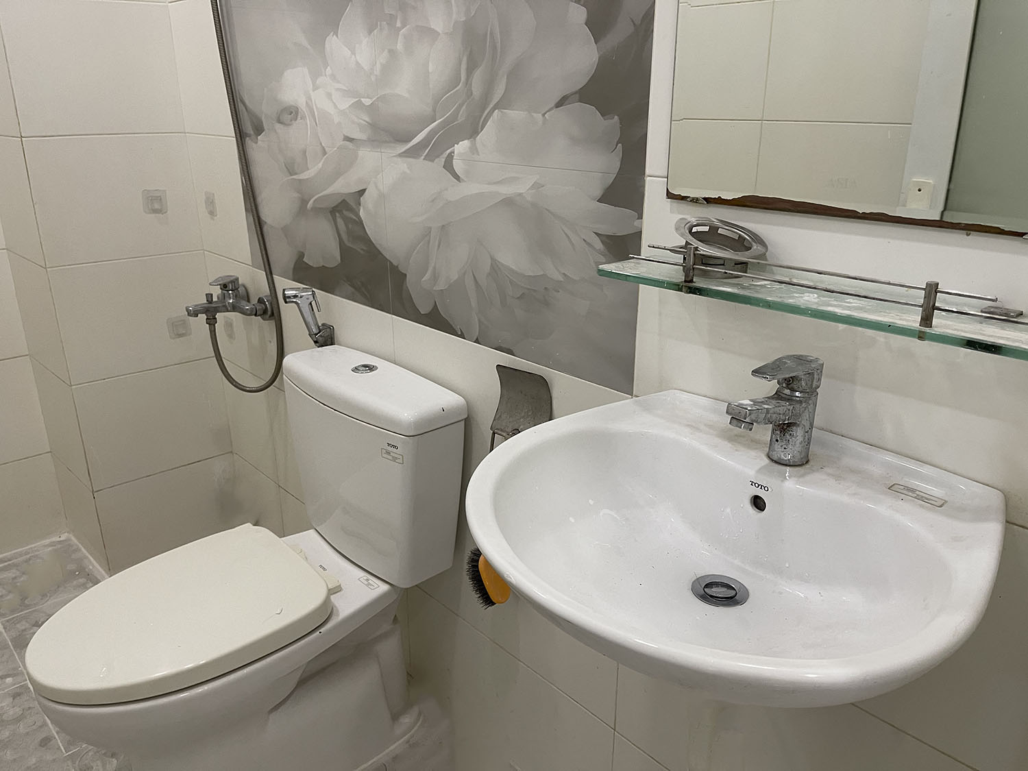 Chính chủ cho thuê nhà 3 lầu thiết kế cổ điển hẻm ôtô 7 chỗ 482/69K Lê Quang Định